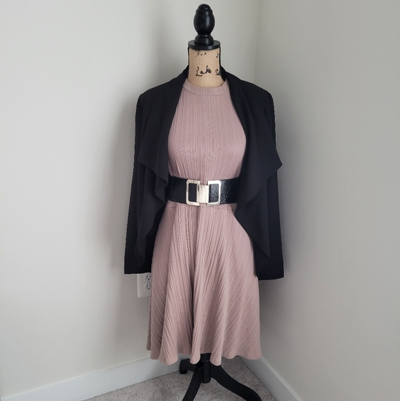 NY&Co Sleeveless Fit and Flare Dress - Picture 10 of 11